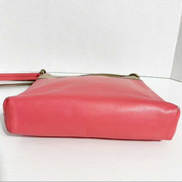 Jim Shore Leather Floral Embossed Design Crossbody Bag Two Toned Fully Lined - Picture 8 of 16